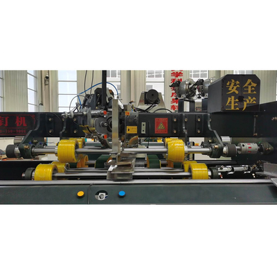 Półautomatyczna maszyna do szycia kartonów 2000 Model Double Servo Single Piece