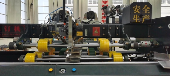 Semi Auto Double Servo Single Piece Stitching Machine Sterowanie PLC 2000 Model