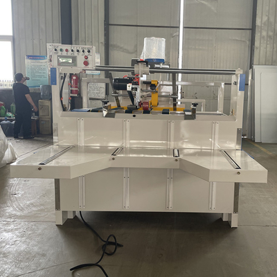 Półautomatyczna sklejarka do tektury falistej Model 2800 Platforma robocza