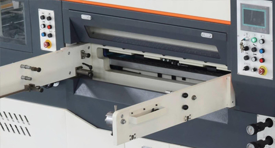Automatyczna hydrauliczna maszyna do cięcia tektury falistej PLC