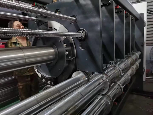 Maszyna do druku fleksograficznego z tektury falistej Maszyna do dłutowania kartonów