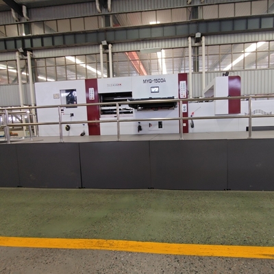 Gładki 980 mm karton falisty PLC sterowany