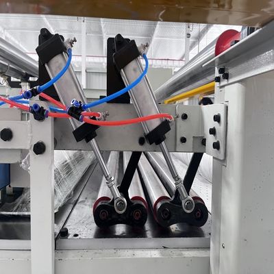 Linia do produkcji tektury falistej 180 m/min z podwójnym wykrawaniem z pneumatyczną płytą dociskową i 2 zaworami proporcjonalnymi