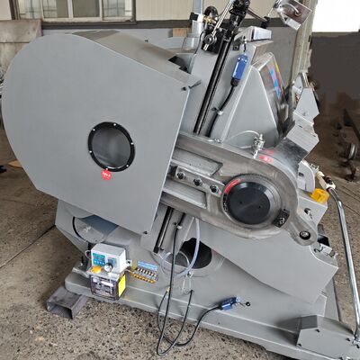 Maszyna do wykrawania tektury falistej z długością bigowania poniżej 40M, o dużej sile cięcia i zasilaniu elektrycznym, zapewniająca przetwarzanie kartonów