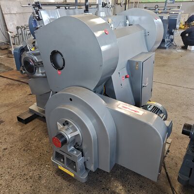 Maszyna do wykrawania tektury falistej Hengshui Motor, maksymalny efektywny rozmiar 1200 x 830 mm, prędkość robocza 20 cykli na minutę