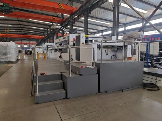 MYQ1300 Automatyczna maszyna do cięcia gumowego z przekładnią przerywaną i ławką pneumatyczną do kartonów falistych 1320x980 mm