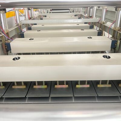 Podwójne twarze dla linii produkcyjnej tektury falistej