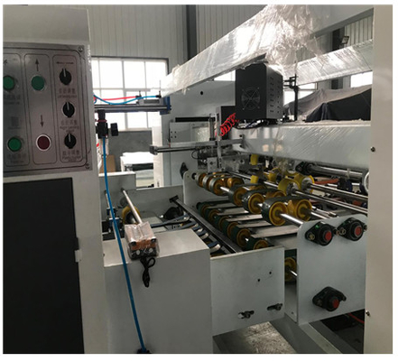 OMRON W pełni automatyczna maszyna do produkcji pudeł z tektury falistej do produkcji pudeł kartonowych